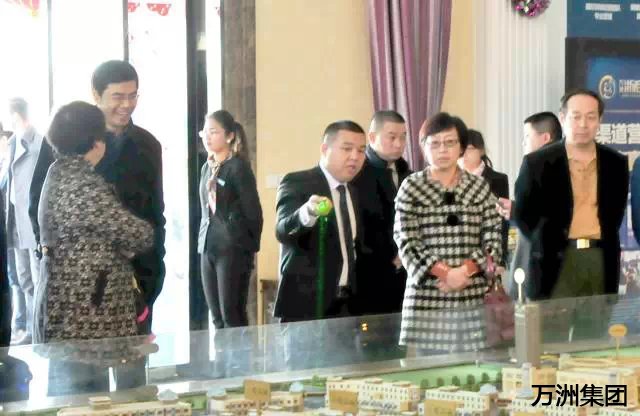 枣庄市工商联副主席苏卫红、孙晋法一行莅临万洲集团参观考察