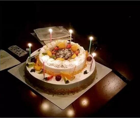 亲爱的万洲家人,生日快乐!!!
