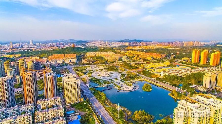 世纪大道推进建设,城市交通主动脉,城市向南,开启城南新区东大门