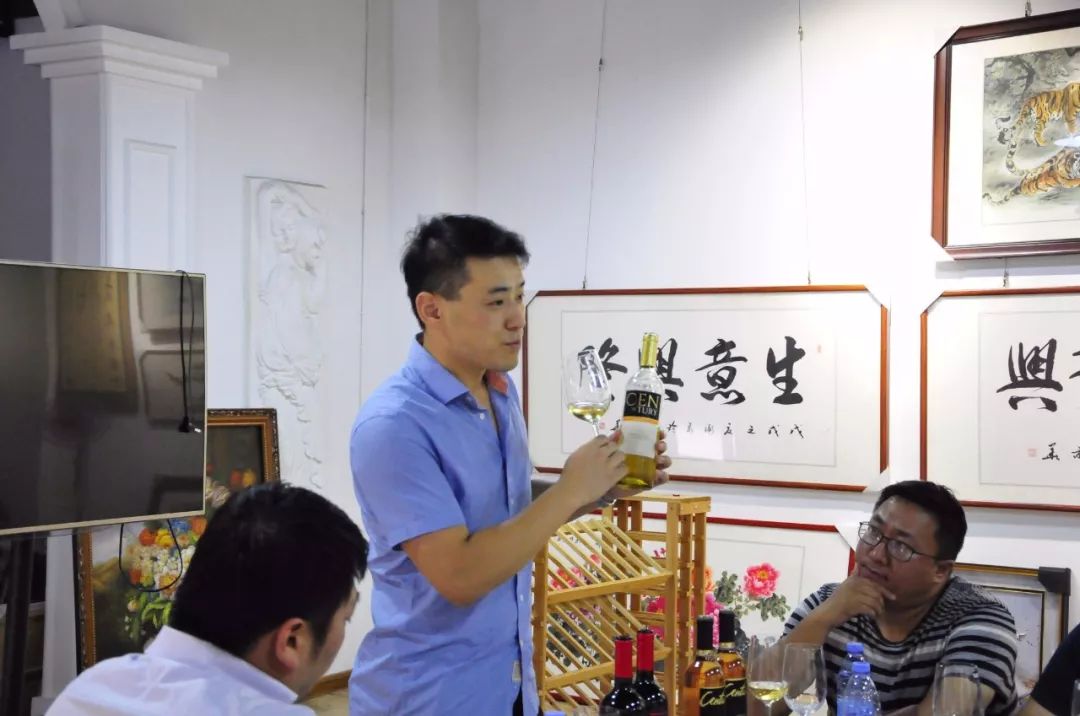 热烈祝贺8.24昀熙青岛保税港品酒会圆满成功!