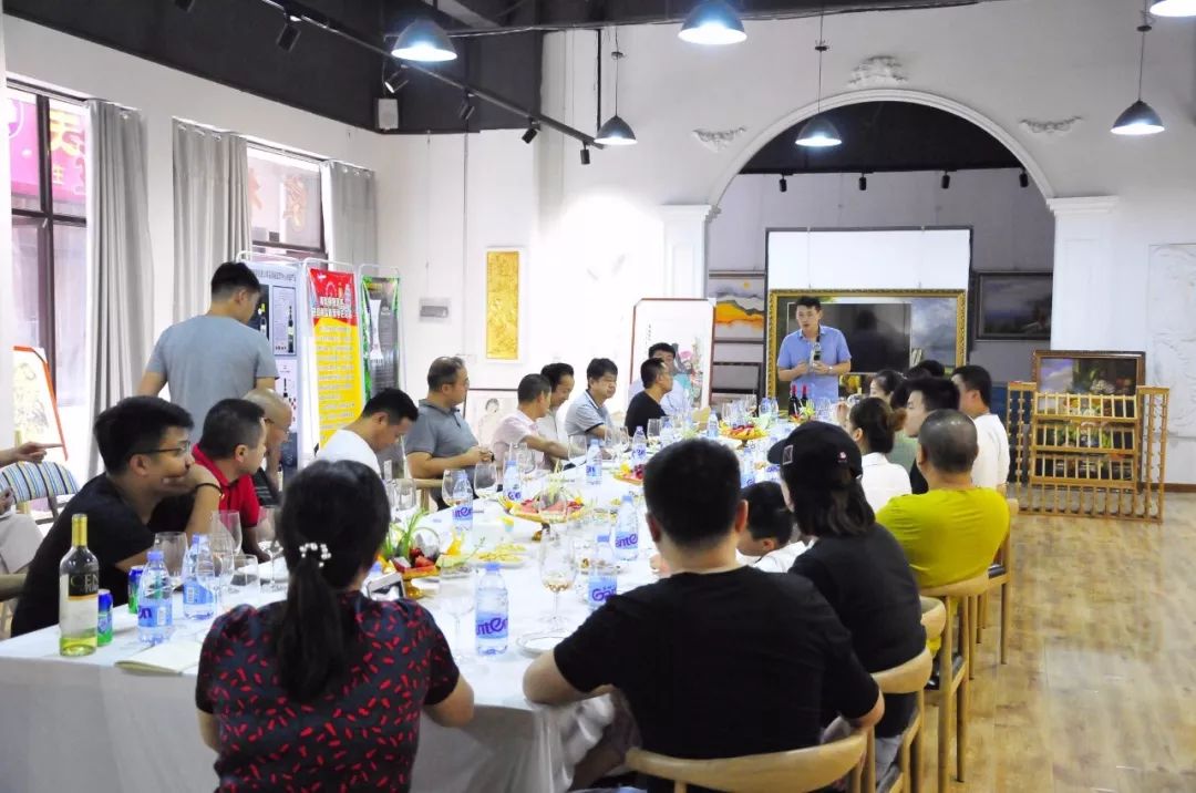 热烈祝贺8.24昀熙青岛保税港品酒会圆满成功!