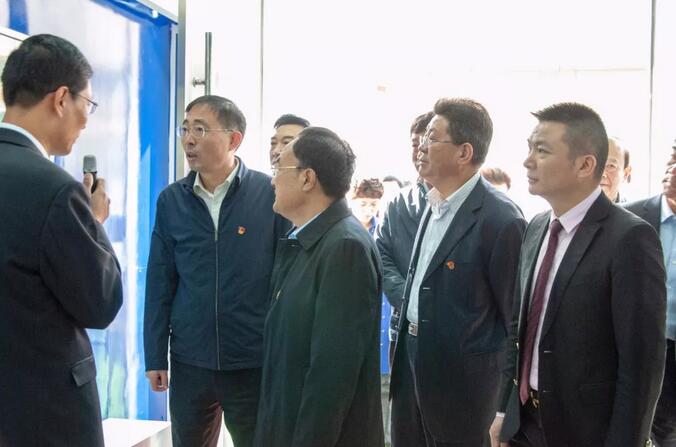 市政协党组书记、主席孙欣亮一行莅临万洲第一街、常商会调研指导工作