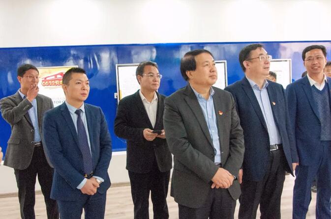 省委宣讲团成员、省社科联党组书记、副主席刘致福等一行领导莅临万洲第一街、常商会参观指导工作
