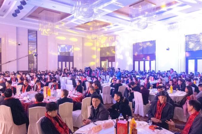 热烈祝贺万洲集团董事长苏恩光荣获山东枣庄浙商突出贡献奖