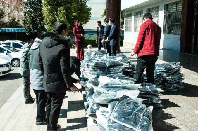 万洲集团爱心捐赠,助力常庄疫情防控