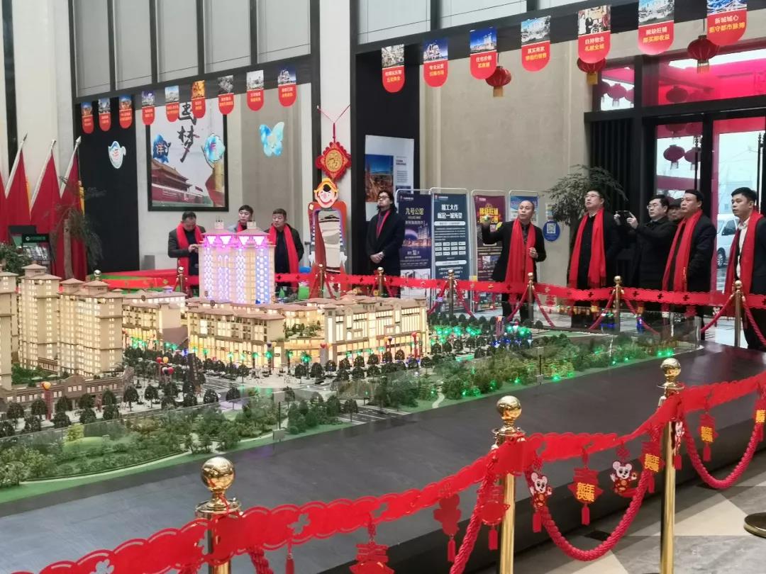 热烈欢迎商丘市虞城县人大常委会副主任王玉军等领导莅临郸城万洋商贸博览城进行参观考察!