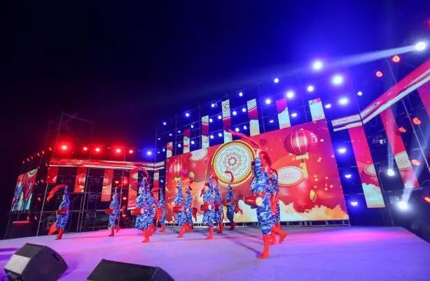 【万洲公益在行动】热烈祝贺2020万洲集团杯 常庄街道第七届邻里文化节广场舞大赛隆重举行