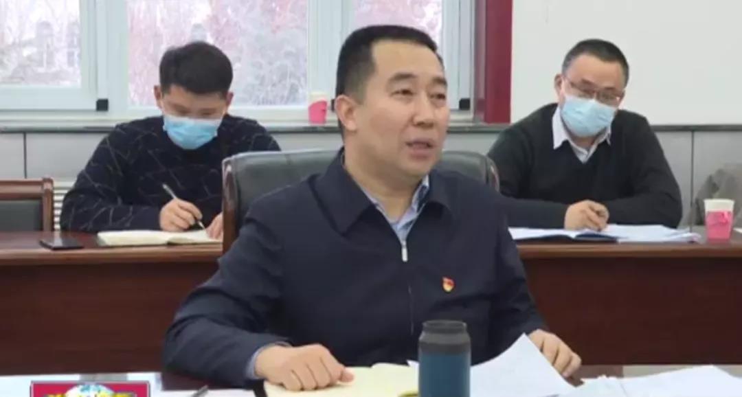 万洲汇总裁应邀出席鹤壁市长座谈会