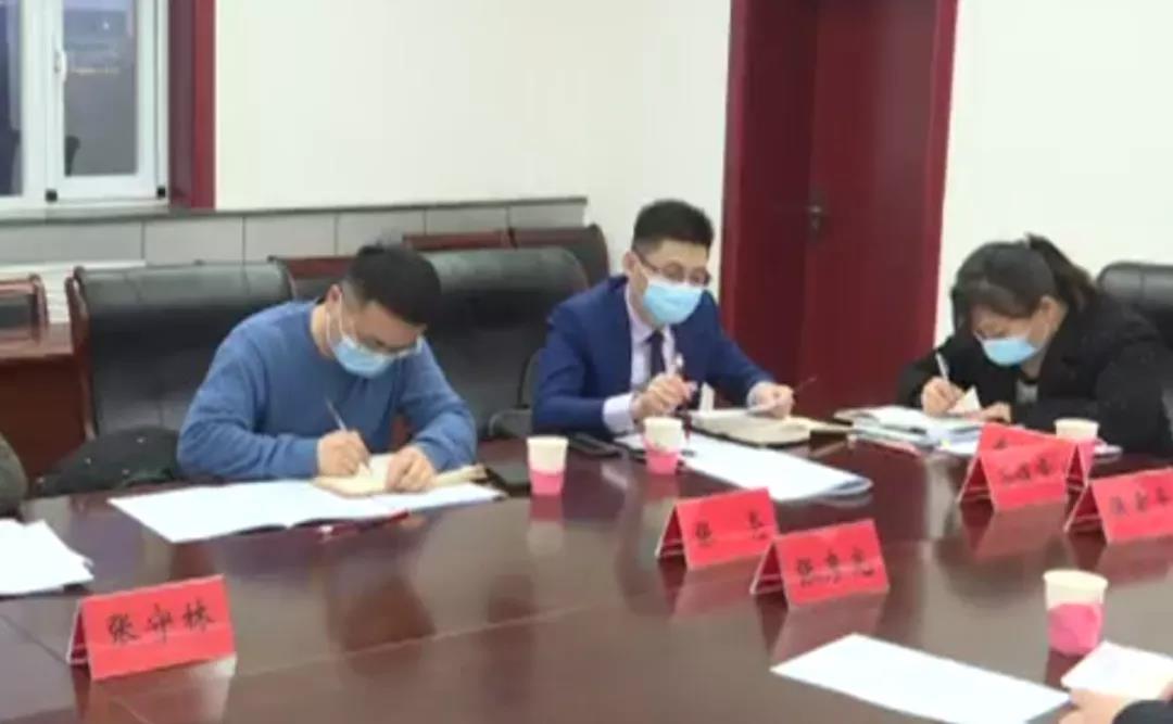 万洲汇总裁应邀出席鹤壁市长座谈会