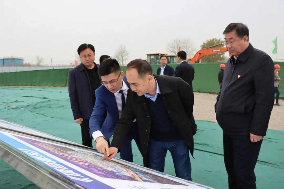 河南省政府重点项目服务督导组一行莅临万洲汇督导重点项目建设情况