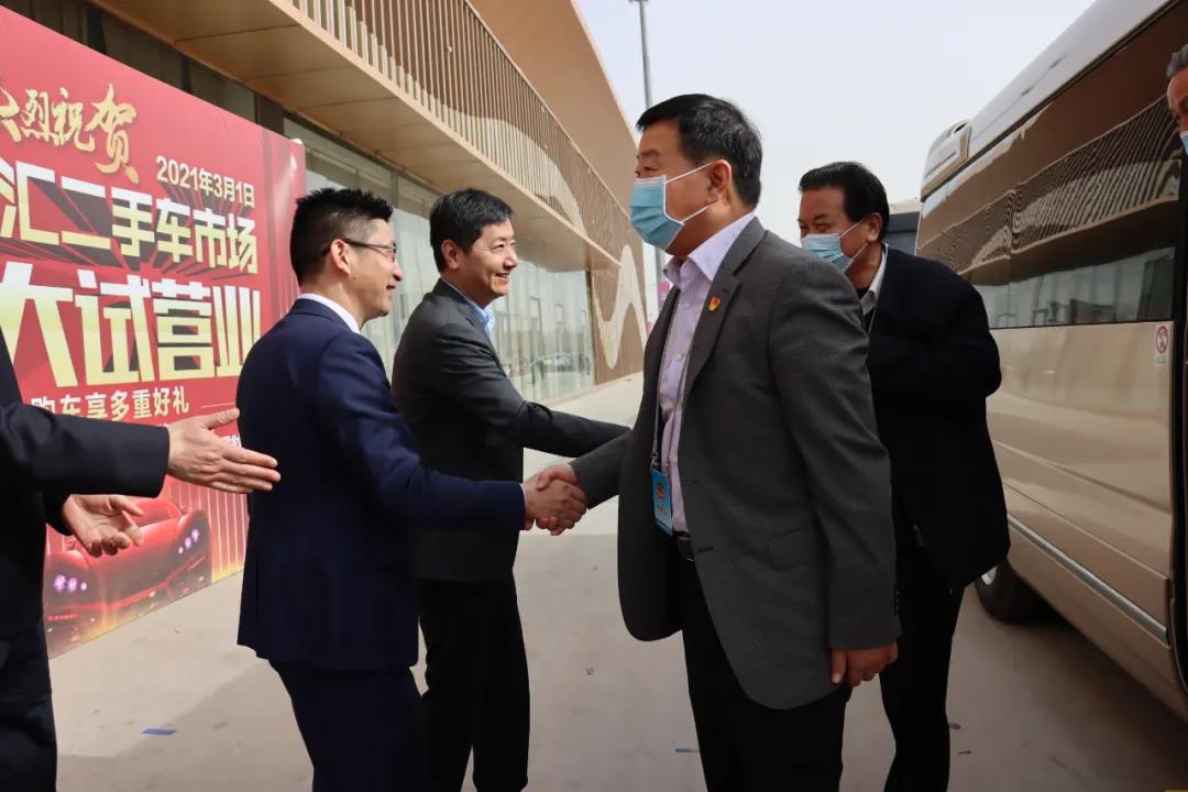 鹤壁市政协主席李军携重点项目视察组莅临万洲汇视察指导