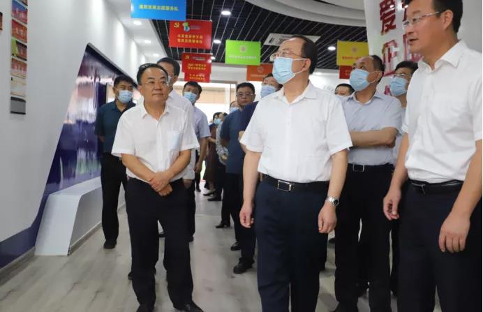省政协副主席于国安等省市领导一行莅临万洲第一街、常商会调研指导