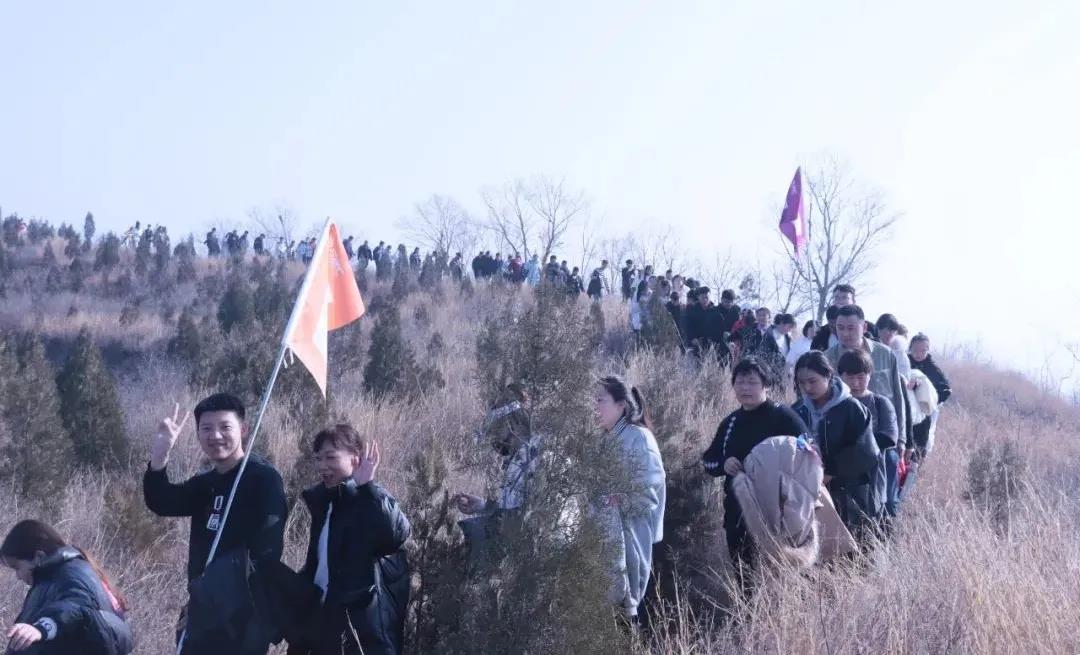 “聚力凝心,共创辉煌”万洲集团·鹤壁万洲汇项目2021冬季拓展活动圆满成功