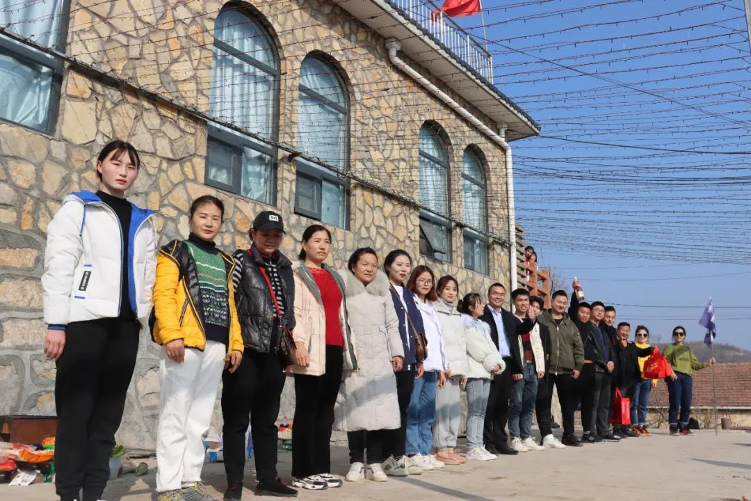 “聚力凝心,共创辉煌”万洲集团·鹤壁万洲汇项目2021冬季拓展活动圆满成功
