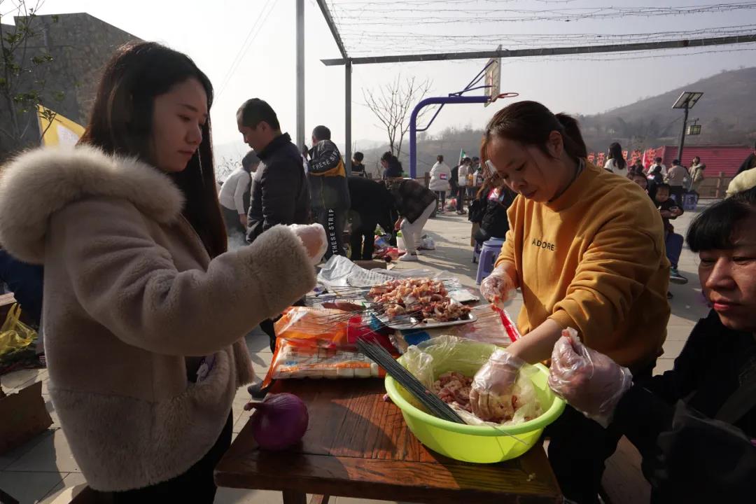 “聚力凝心,共创辉煌”万洲集团·鹤壁万洲汇项目2021冬季拓展活动圆满成功