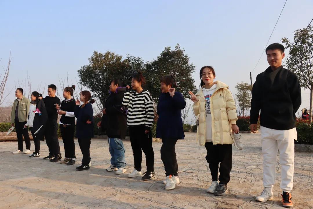 “聚力凝心,共创辉煌”万洲集团·鹤壁万洲汇项目2021冬季拓展活动圆满成功