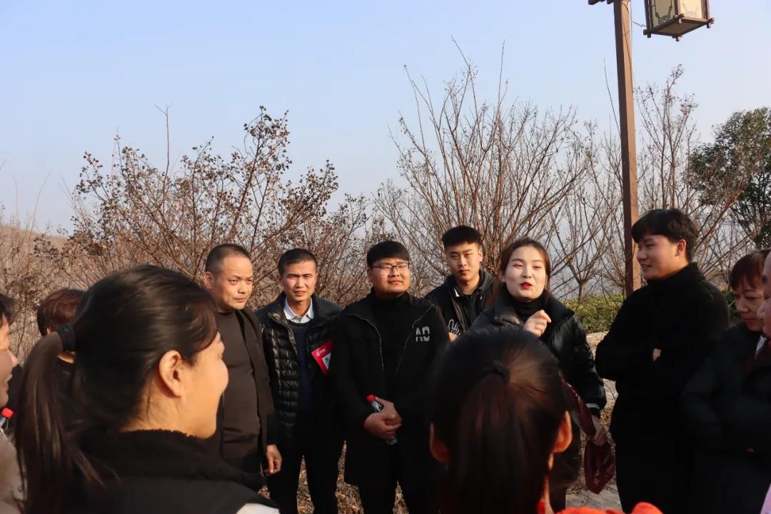 “聚力凝心,共创辉煌”万洲集团·鹤壁万洲汇项目2021冬季拓展活动圆满成功