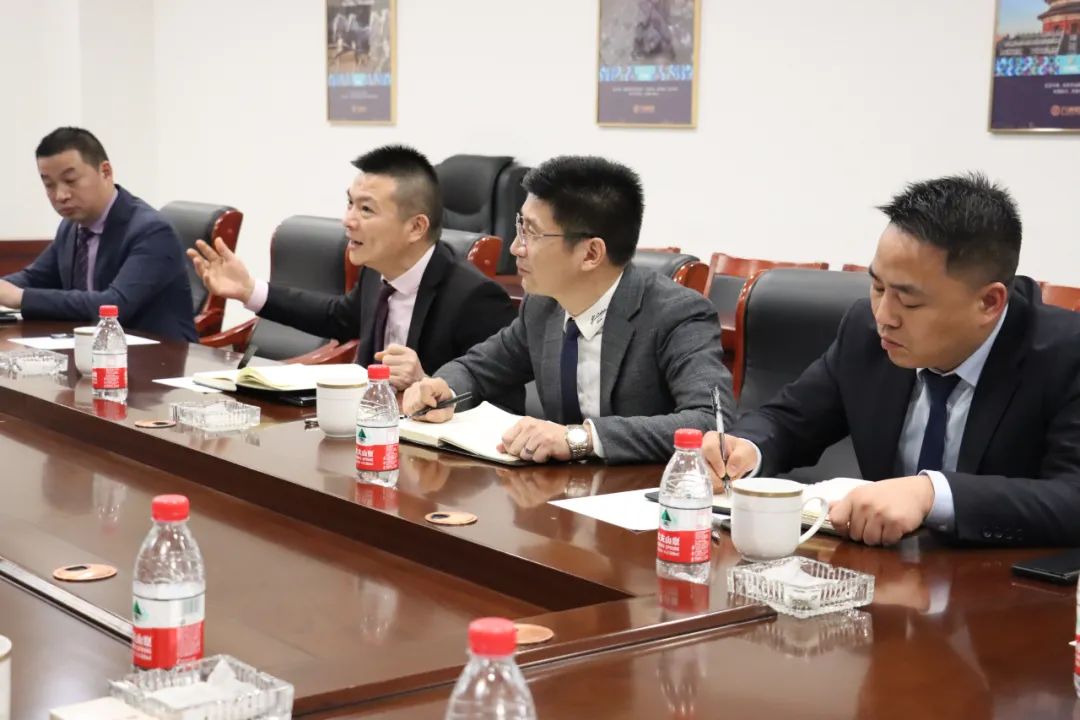 鹤壁市人大主任史全新携市人大领导一行莅临万洲汇指导调研