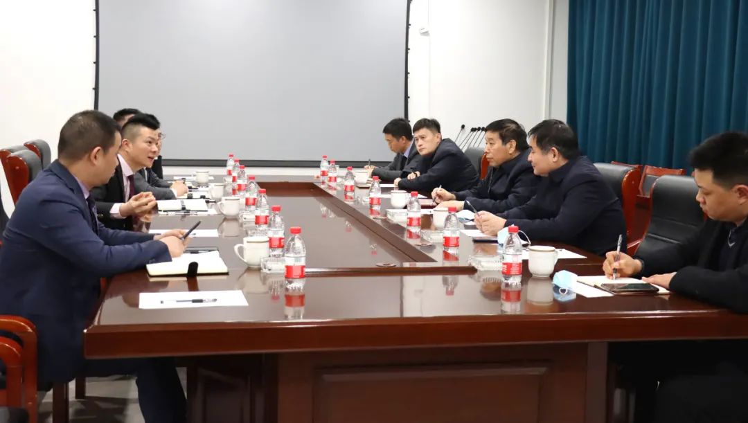 鹤壁市人大主任史全新携市人大领导一行莅临万洲汇指导调研