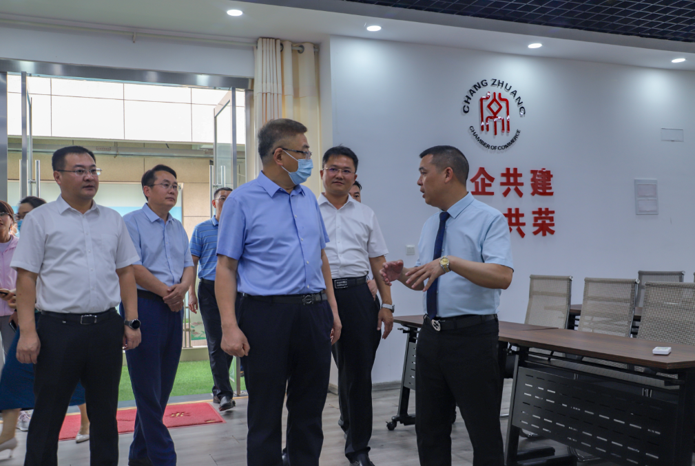 山东省委统战部副部长李法信等领导莅临万洲第一街、常商会参观指导工作