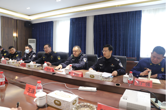 薛城公安分局、区文旅局、区消防大队等相关部门领导一行莅临万洲第一街关心指导工作