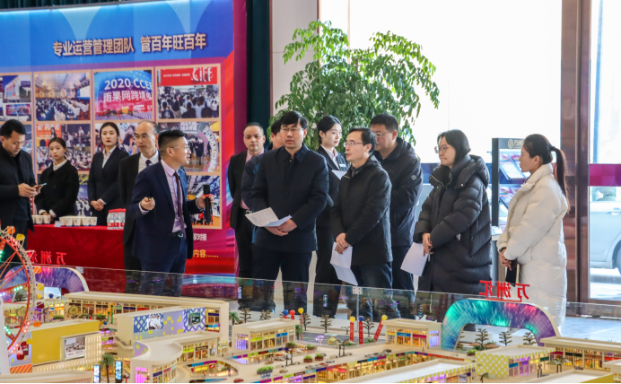 河南省调研组领导赵建民一行莅临万洲汇指导工作