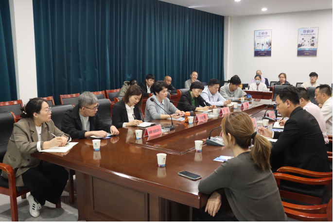 鹤壁市人社局、开发区社保中心、邮储银行联合,送就业创业贷款政策进万洲汇