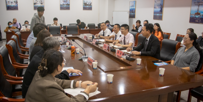 鹤壁市人社局、开发区社保中心、邮储银行联合,送就业创业贷款政策进万洲汇