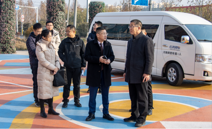 鹤壁市住房城乡建设局二级调研员刘尚海等领导一行莅临万洲汇现场办公指导工作