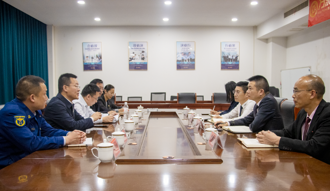 鹤壁市商务局副局长王斋民一行莅临万洲汇现场办公指导工作