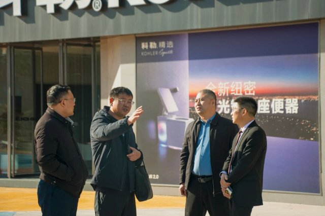 万洲汇公交站规划建设加速推进,多部门现场办公!