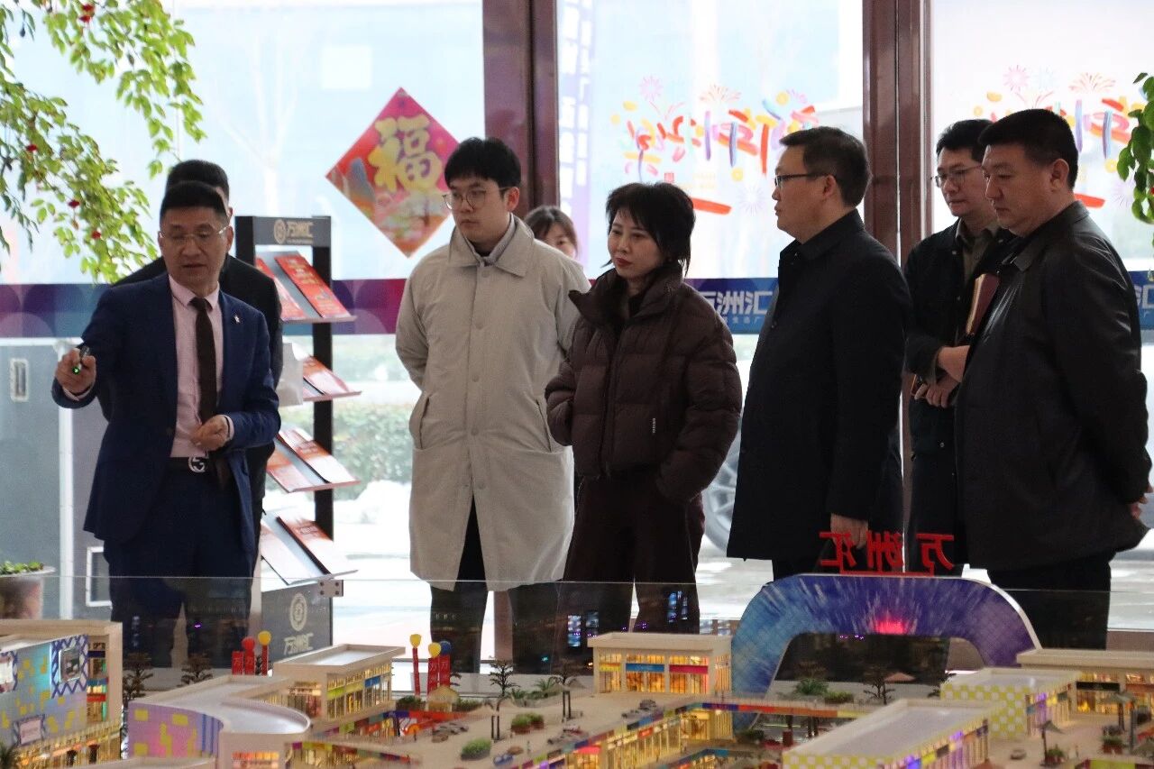 �ױھ��ü�����������ί�ḱ���ι����µ�һ��ݰ�����޻��ֳ��칫ָ������